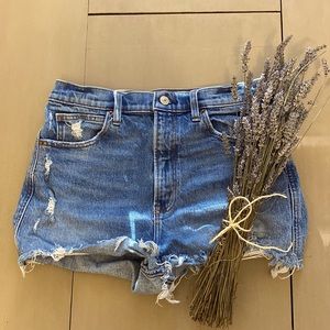 Abercrombie Ultra-High Rise Mom Short